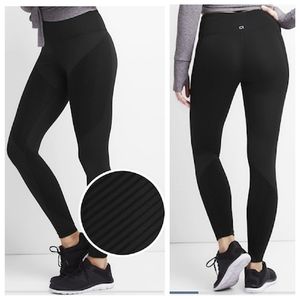 ♥️🅢🅞🅛🅓♥️ GapFit High Rise Textured Stripe Leggings in Sculpt Compression